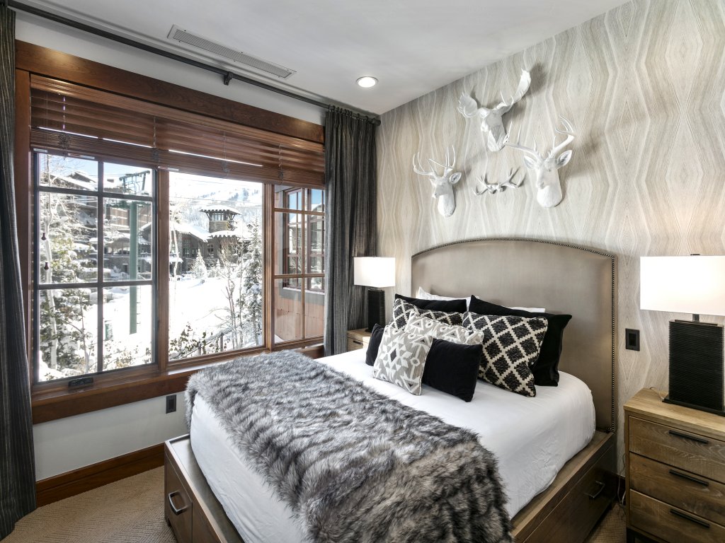 Flagstaff Lodge at Deer Valley Resort - Three Bedroom Residence #408 Vacation Rental in Park City - RedAwning