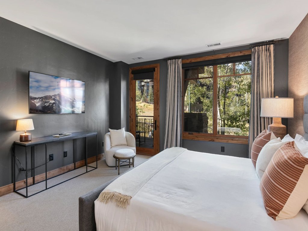 Shooting Star Lodge at Deer Valley Resort - Two Bedroom Residence #204 Vacation Rental in Park City - RedAwning