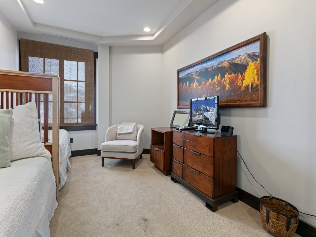 Flagstaff Lodge at Deer Valley Resort - Two Bedroom Residence #305 Vacation Rental in Park City - RedAwning