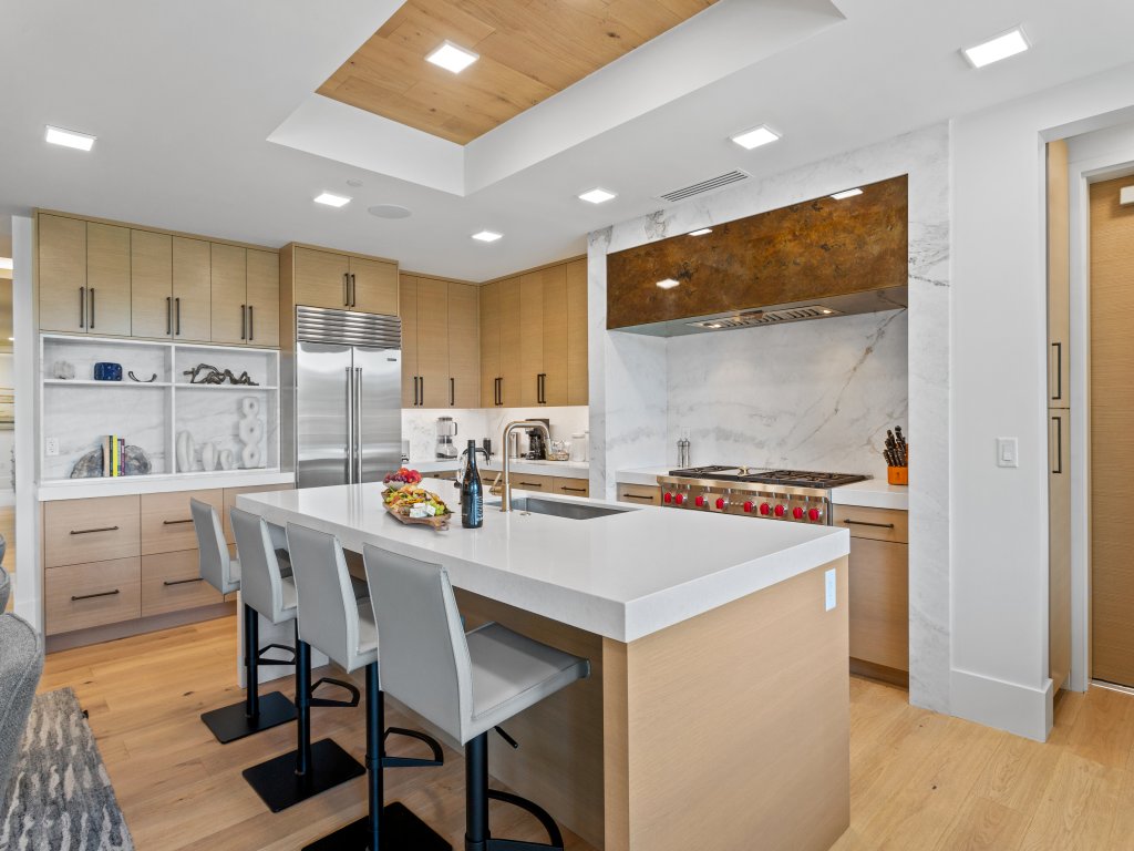 Empire Residences at Deer Valley Resort - Three Bedroom Deluxe Residence  #401 Vacation Rental in Park City - RedAwning