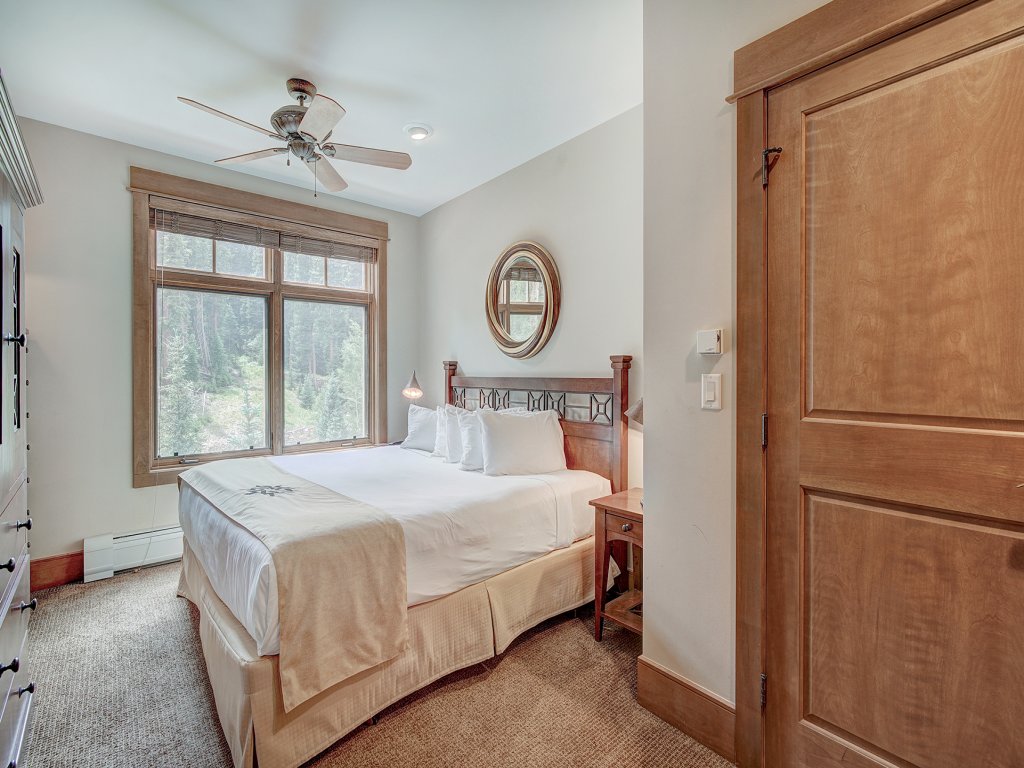 Luxurious 2 BR in River Run Village with Ski in ski out, Kids Ski Free Vacation Rental in Dillon - RedAwning