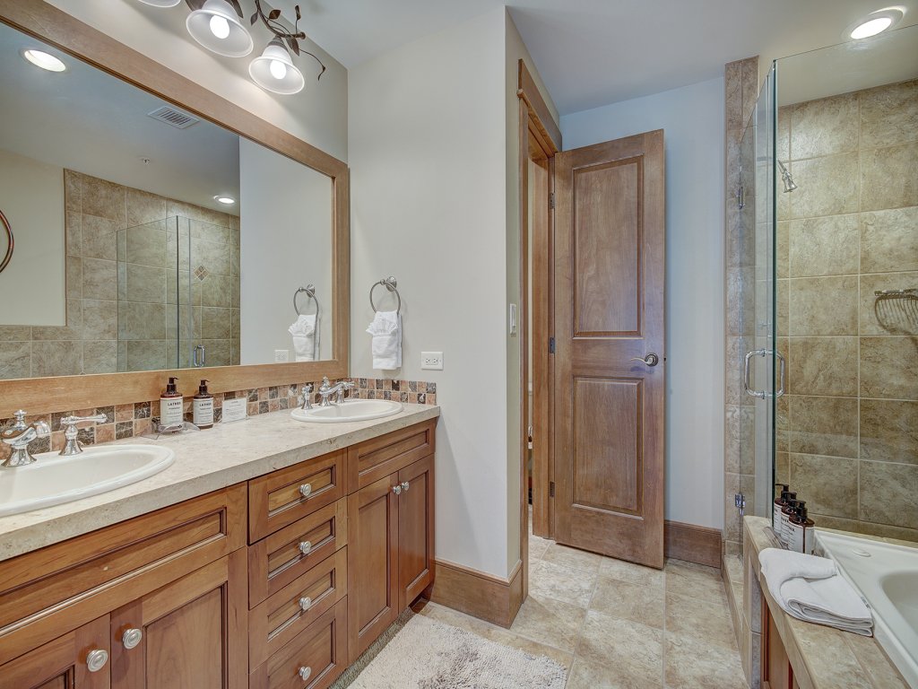 Luxurious 2 BR in River Run Village with Ski in ski out, Kids Ski Free Vacation Rental in Dillon - RedAwning