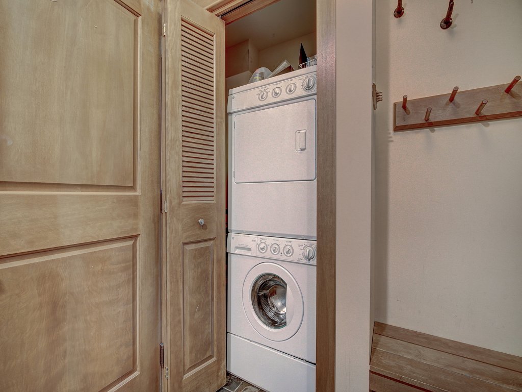 Luxurious 2 BR in River Run Village Featuring Ski in ski-out Vacation Rental in Dillon - RedAwning