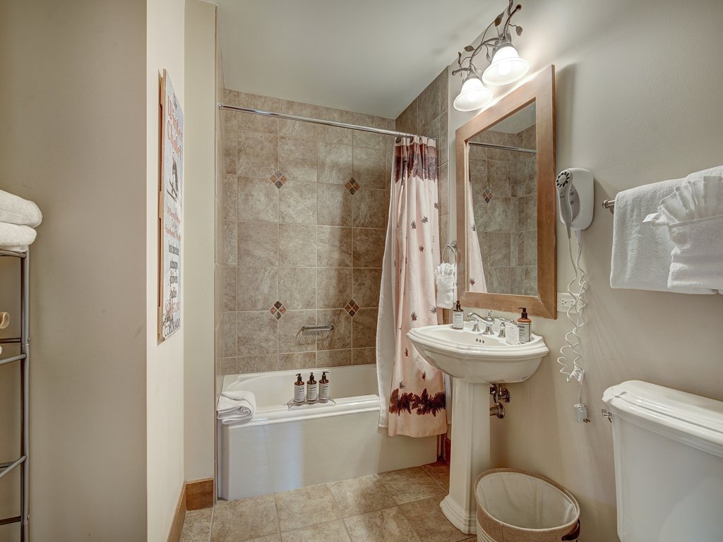 Luxurious 2 BR in River Run Village Featuring Ski in ski-out Vacation Rental in Dillon - RedAwning