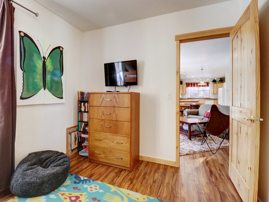 101 Lodge at Riverbend Vacation Rental in Colorado - RedAwning