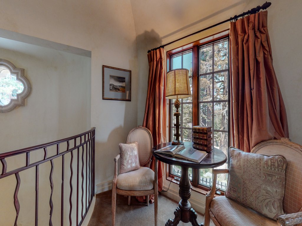 Juniper Ridge 16 5000 sq ft, Grand Chateau at Eagle, Expansive Mountain Views Vacation Rental in Mammoth Lakes - RedAwning