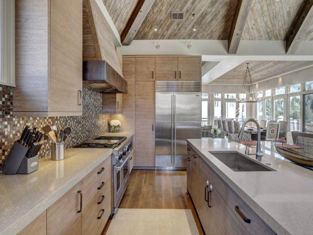Luxury Mountain-Side Penthouse with Stunning Views! Save 20% on 7+ Nights! Vacation Rental in Vail - RedAwning