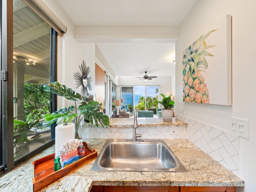 Kapalua Bay Vill 23G1 Ocean front 1 BD/1BA Vacation Rental in Lahaina - RedAwning