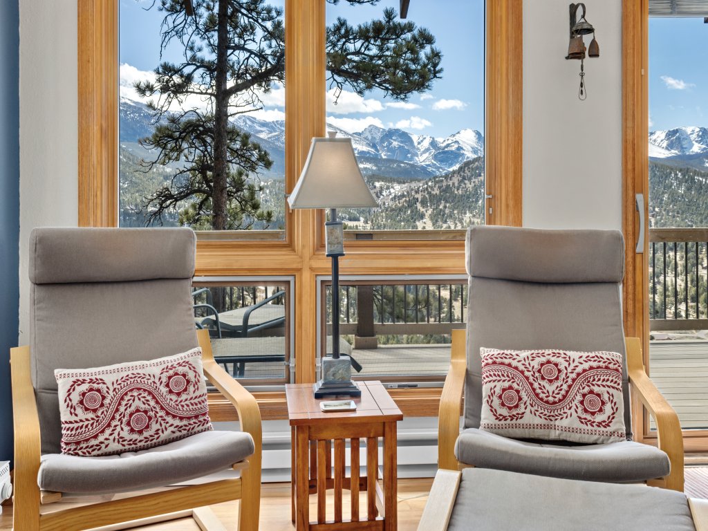 Solitude Vacation Home at Windcliff Vacation Rental in Estes Park - RedAwning