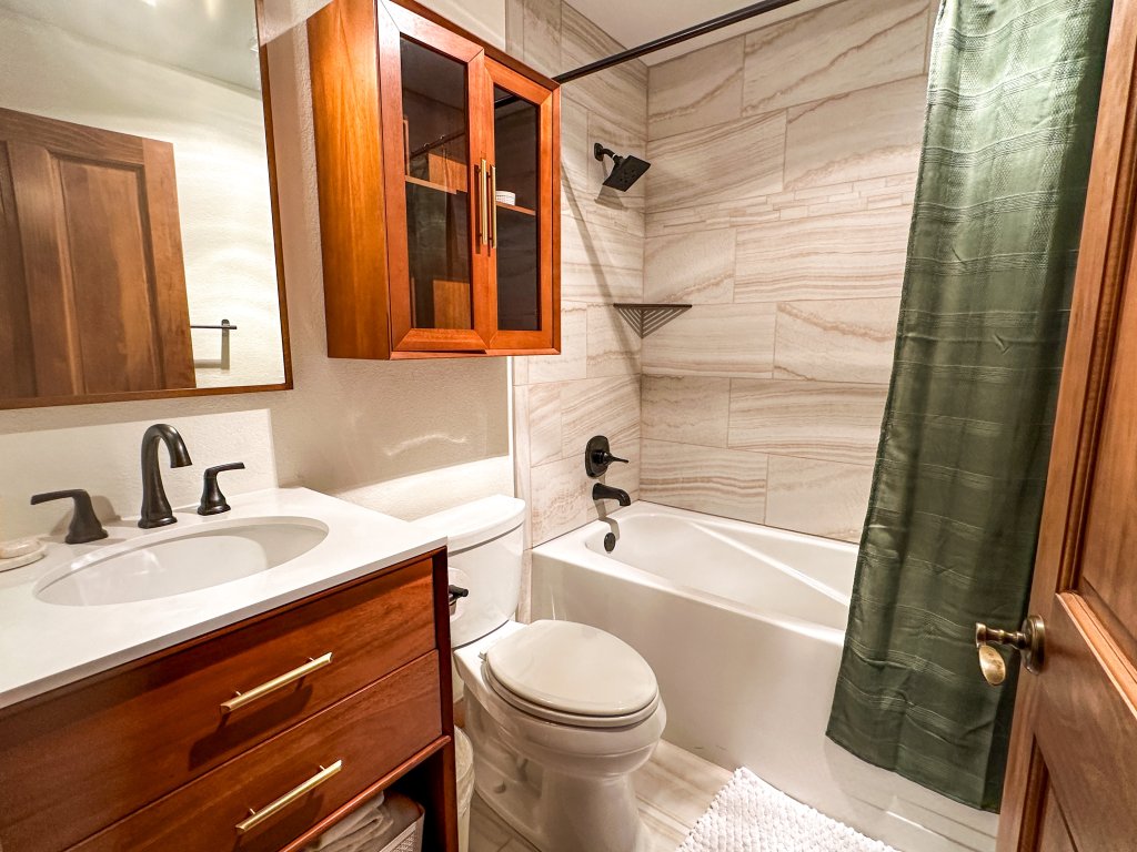 2348 Red Hawk Townhomes Vacation Rental in Keystone - RedAwning