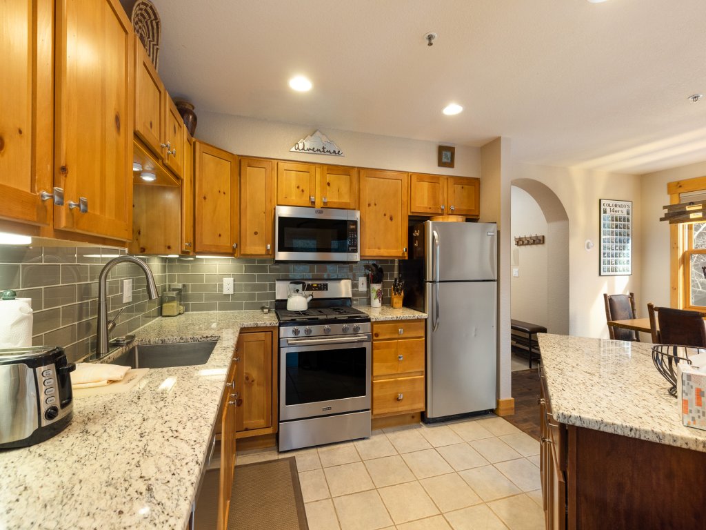 8767 Trappers Crossing Vacation Rental in Keystone - RedAwning