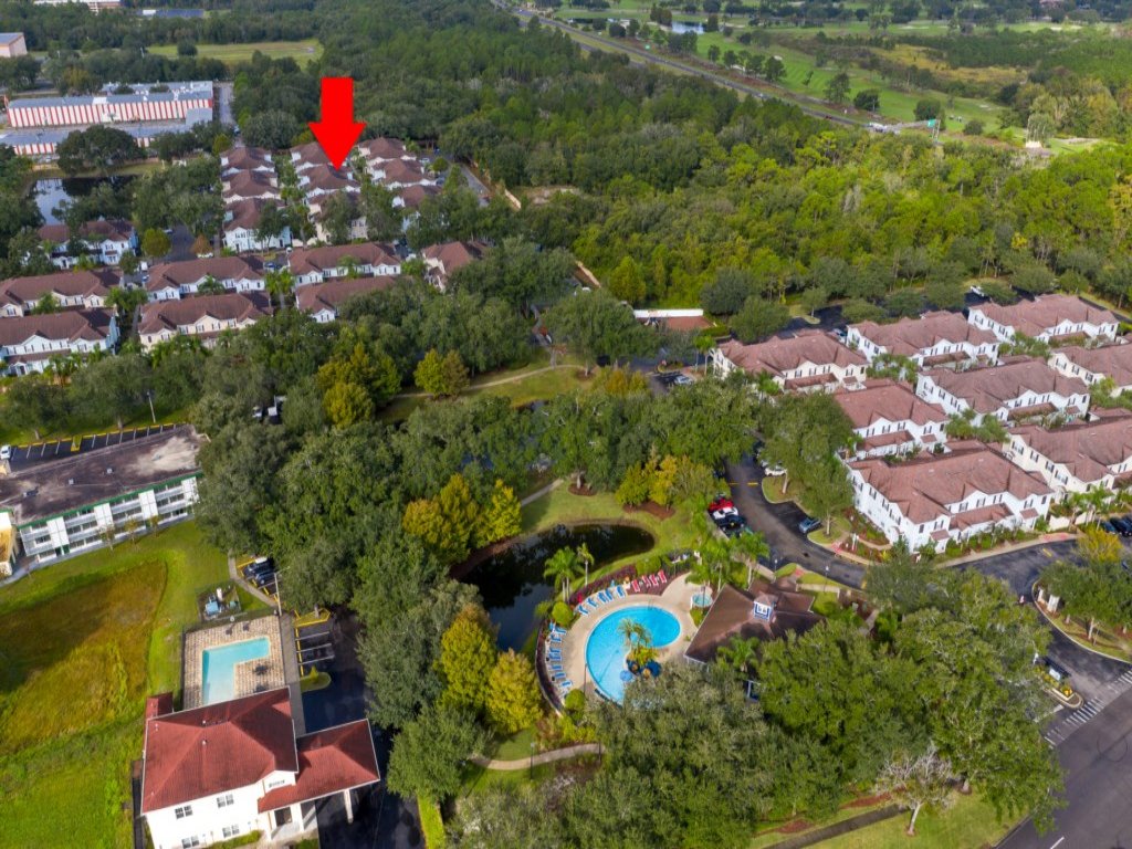 Lucaya Village Resort - 4 Bed 3 Bath Townhouse Vacation Rental in Kissimmee - RedAwning