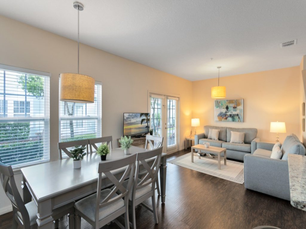 Lucaya Village Resort - 4 Bed 3 Bath Townhouse Vacation Rental in Kissimmee - RedAwning