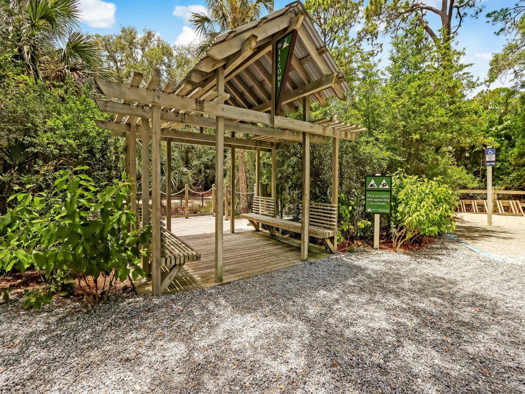Pool View Condo with Access to Walking or Biking Pathway Throughout Amelia Island Plantation Vacation Rental in Fernandina Beach - RedAwning