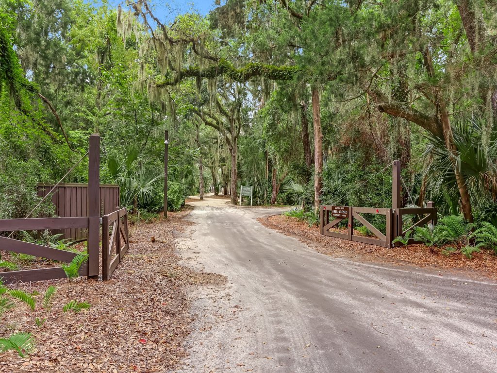 Pool View Condo with Access to Walking or Biking Pathway Throughout Amelia Island Plantation Vacation Rental in Fernandina Beach - RedAwning