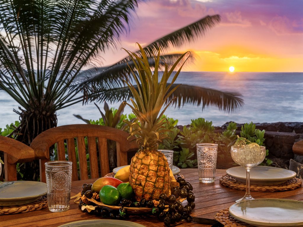 Hale Ona Loa Vacation Rental in Kailua Kona - RedAwning