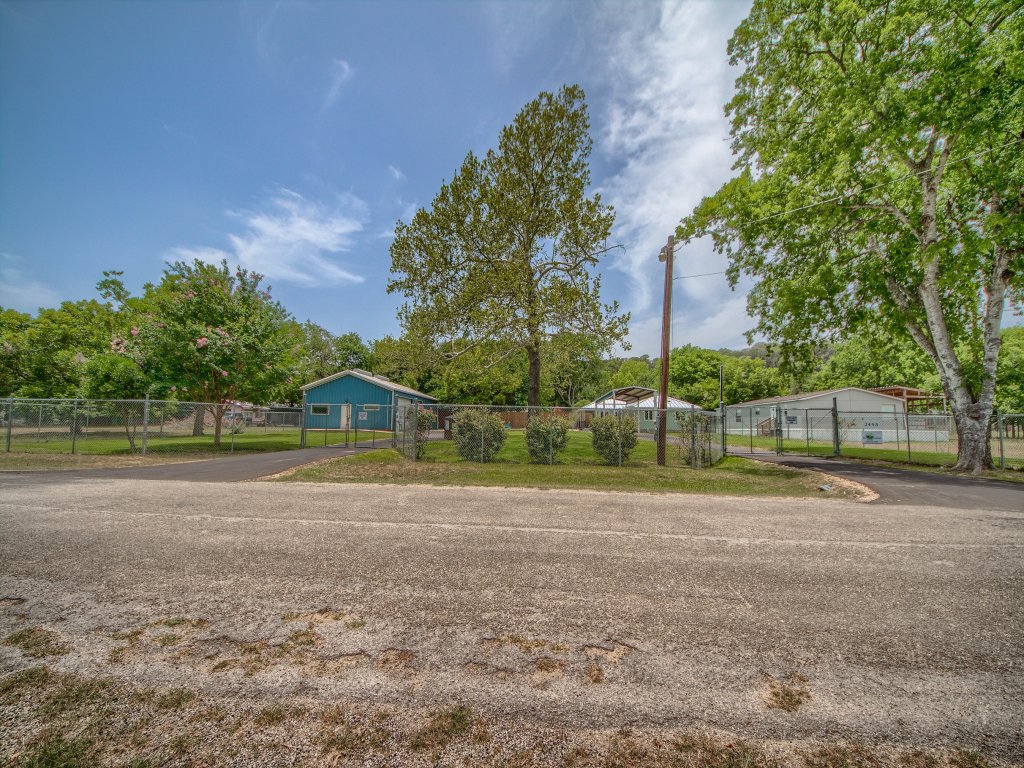 PRD 2495 Ponderosa Country Haus  Vacation Rental in New Braunfels - RedAwning
