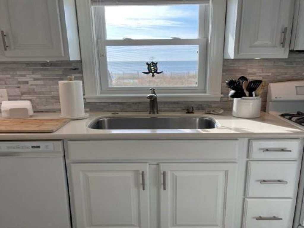 Meant To Be / 743 Ocean Blvd. West Vacation Rental in Holden Beach - RedAwning