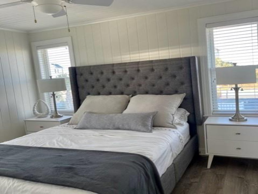 Meant To Be / 743 Ocean Blvd. West Vacation Rental in Holden Beach - RedAwning