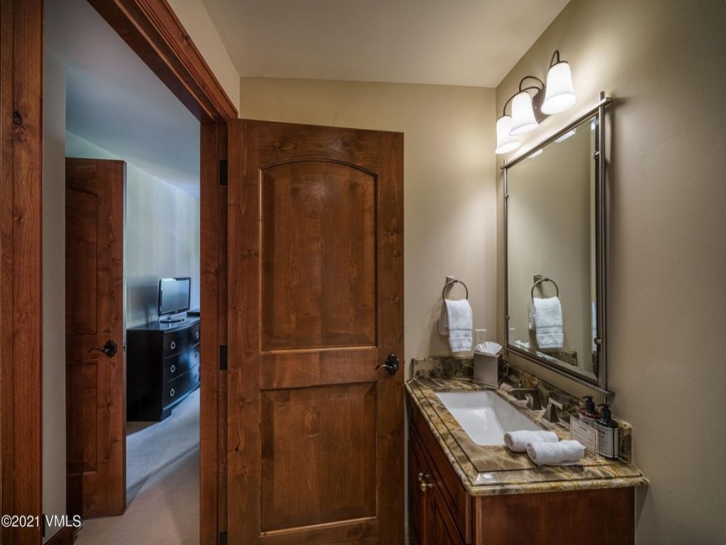 Ritz Carlton Vail #417 Vacation Rental in Vail - RedAwning