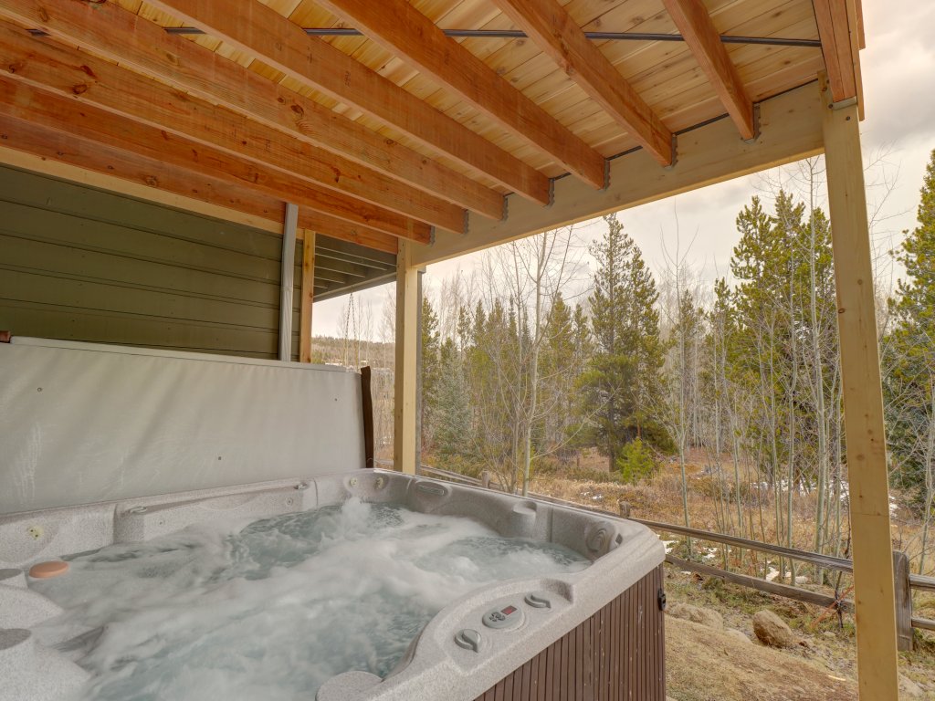 Prospect Point 3Br+Den 3.5Ba Vacation Rental in Colorado - RedAwning