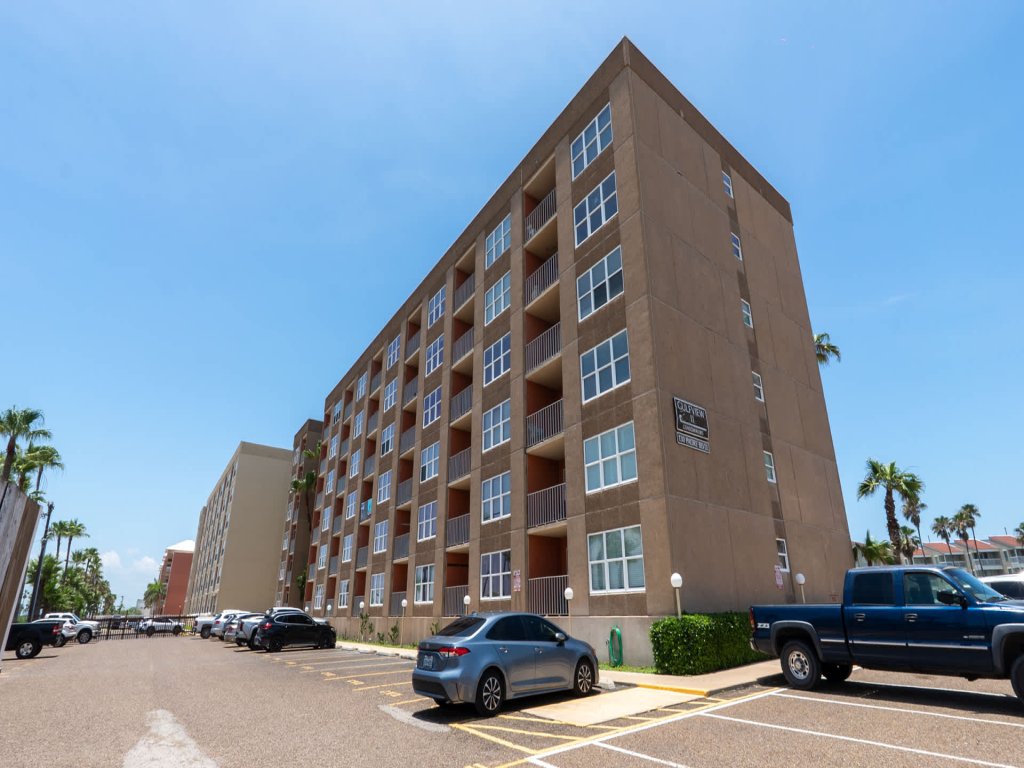 1BR SpaceX Views, Olympic Pool, Beach Access SPI Vacation Rental in South Padre Island - RedAwning