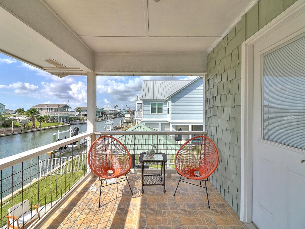 Royal Estes Vacation Rental in Texas - RedAwning