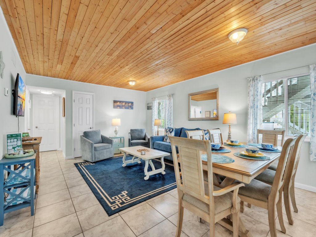 Coquina Cottage A Vacation Rental in Anna Maria - RedAwning