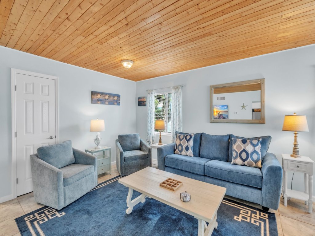 Coquina Cottage A Vacation Rental in Anna Maria - RedAwning