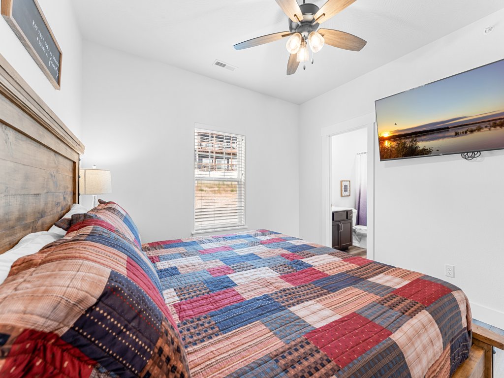 CM132- Summer Breeze Vacation Rental in Branson - RedAwning
