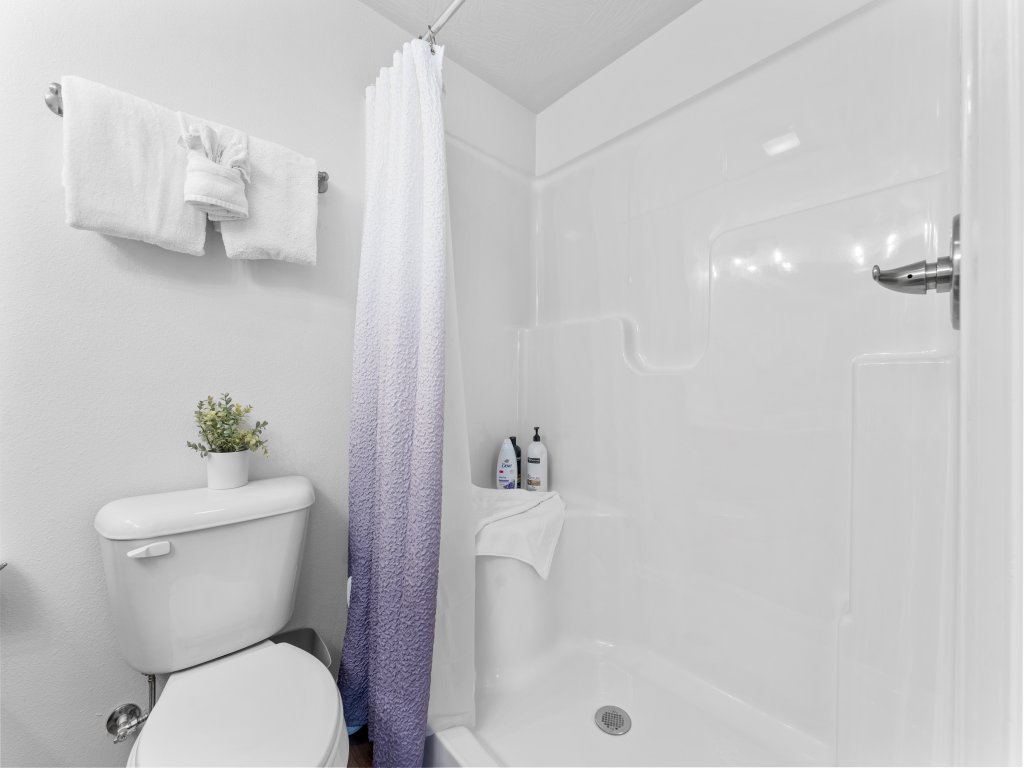 CM132- Summer Breeze Vacation Rental in Branson - RedAwning