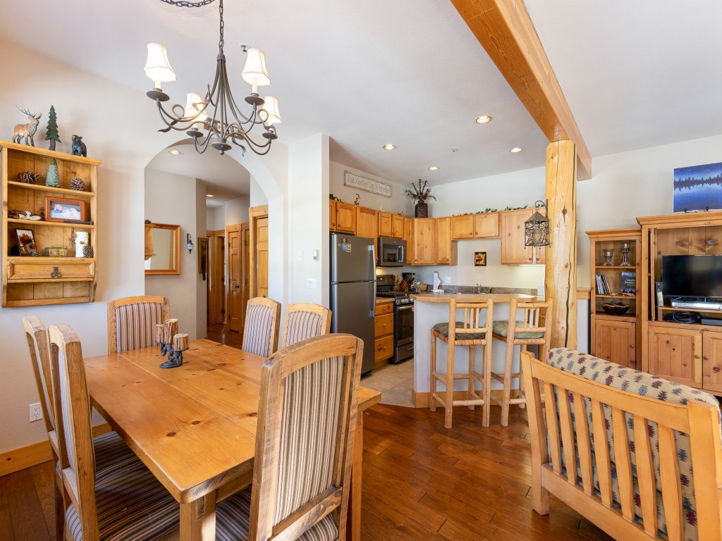 8758 Trappers Crossing Vacation Rental in Keystone - RedAwning