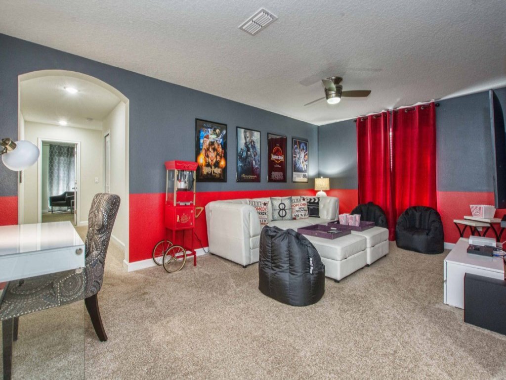 Stunning Vacation Villa with all the Amenities!  Across from Clubhouse, Gameroom Vacation Rental in Kissimmee - RedAwning