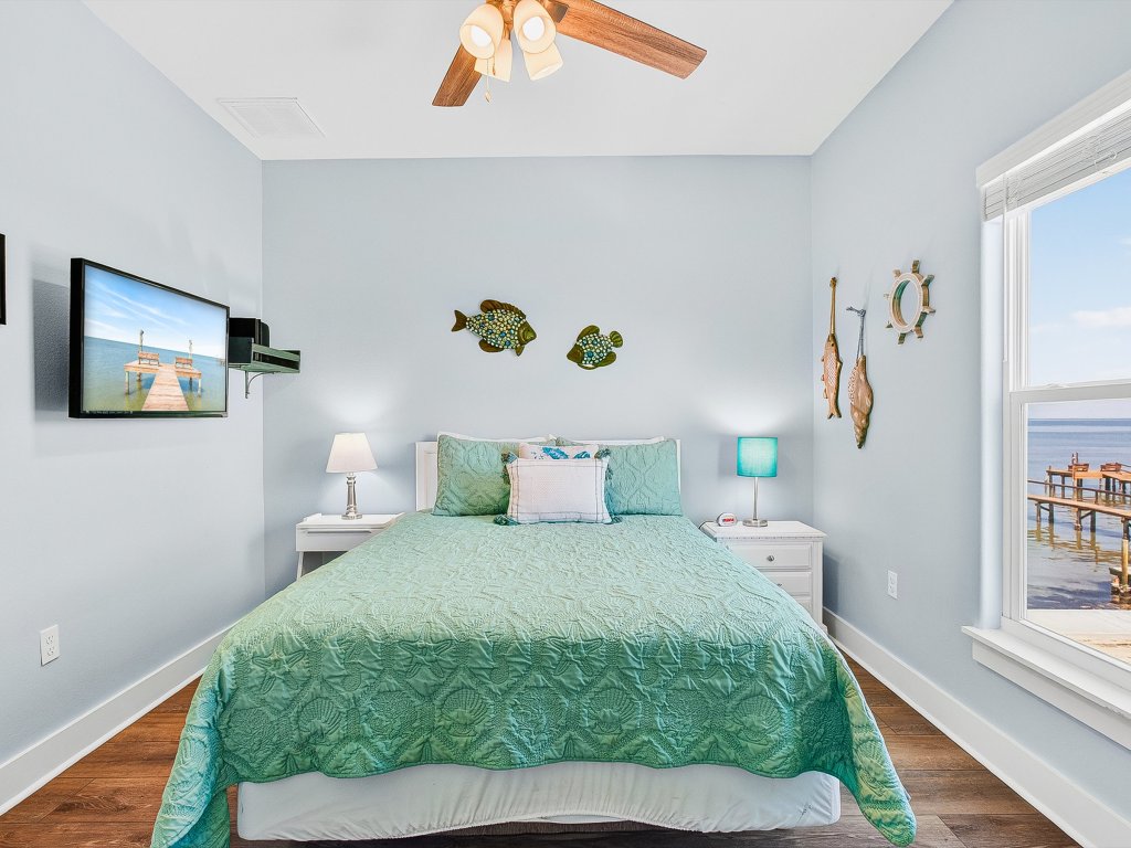 Copano Hooked Vacation Rental in Rockport - RedAwning