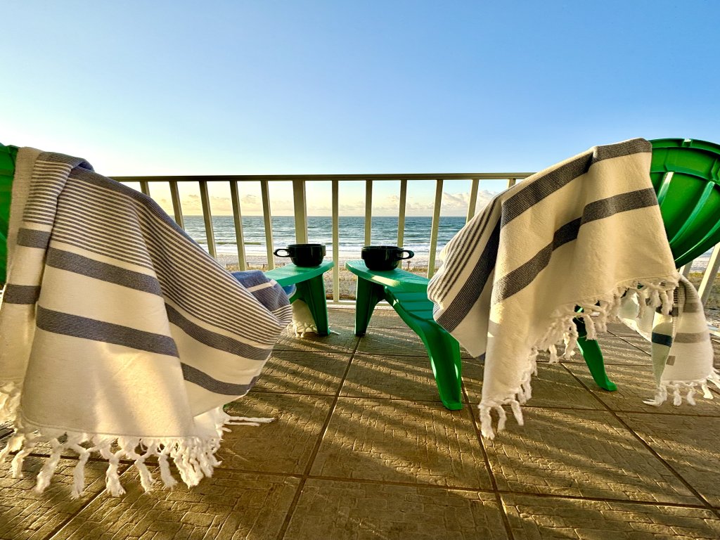 Ocean House 1406 Vacation Rental in Gulf Shores - RedAwning