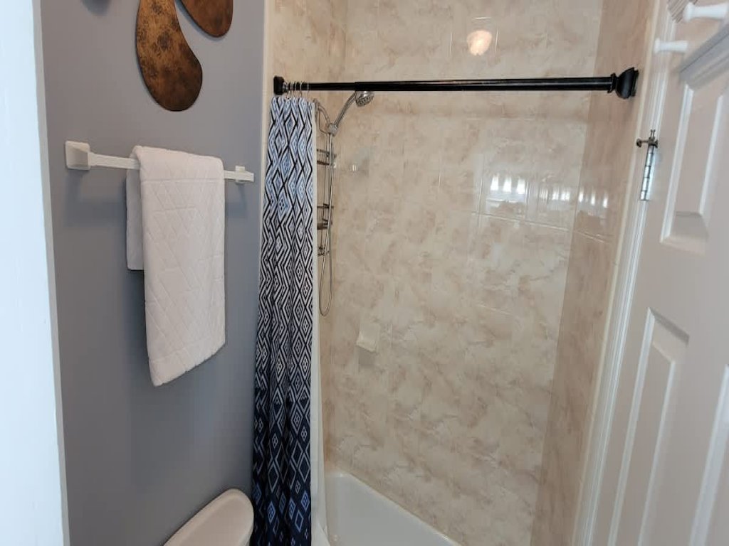 EZ Walk to Beach " Modern 2 bedroom " Sleeps Many Vacation Rental in South Padre Island - RedAwning