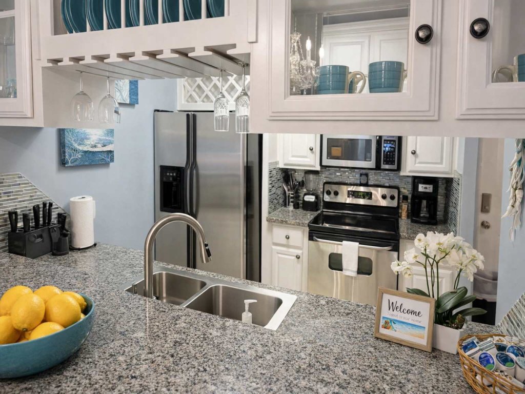 EZ Walk to Beach " Modern 2 bedroom " Sleeps Many Vacation Rental in South Padre Island - RedAwning