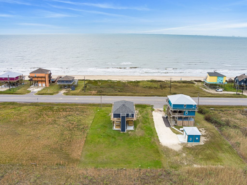 Hello Sunshine Vacation Rental in Gilchrist - RedAwning