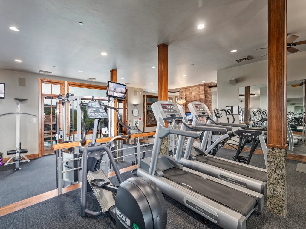 Stag Lodge at Deer Valley Resort - Three Bedroom Residence with Loft and Spa #14 Vacation Rental in Park City - RedAwning
