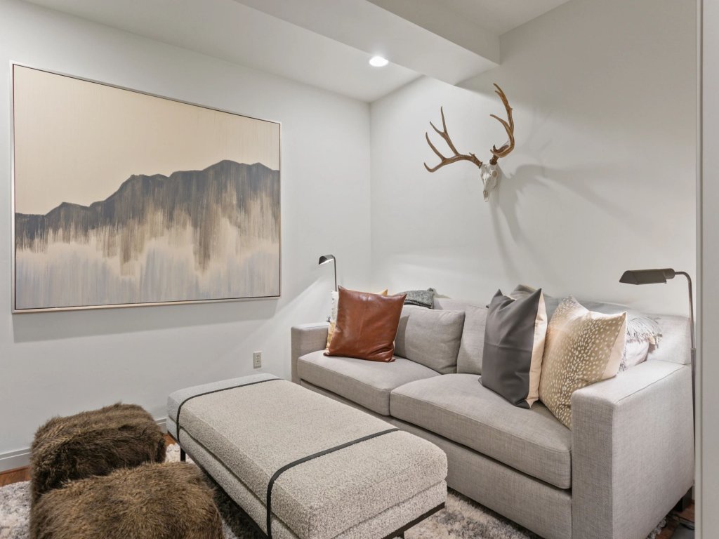 Trail's End Lodge at Deer Valley Resort - Two Bedroom Residence with Den and Spa #102 Vacation Rental in Park City - RedAwning