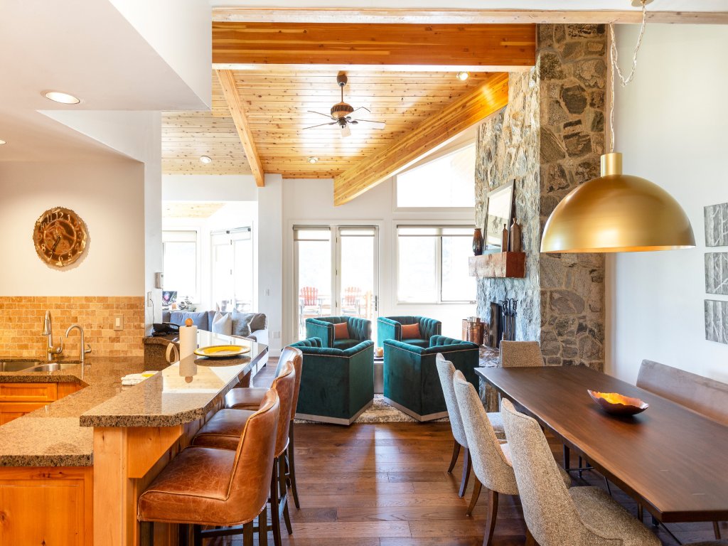 Trail's End Lodge at Deer Valley Resort - Three Bedroom Residence with Spa #506 Vacation Rental in Park City - RedAwning