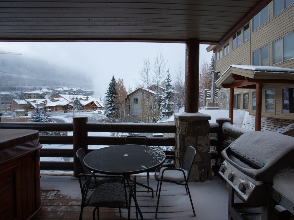Trail's End Lodge at Deer Valley Resort - Two Bedroom Residence with Spa #101 Vacation Rental in Park City - RedAwning