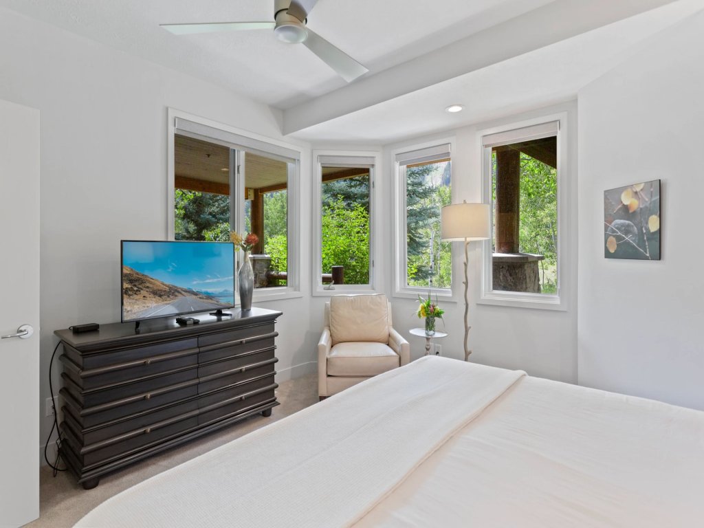 Trail's End Lodge at Deer Valley Resort - Four Bedroom Residence with Spa #15 Vacation Rental in Park City - RedAwning