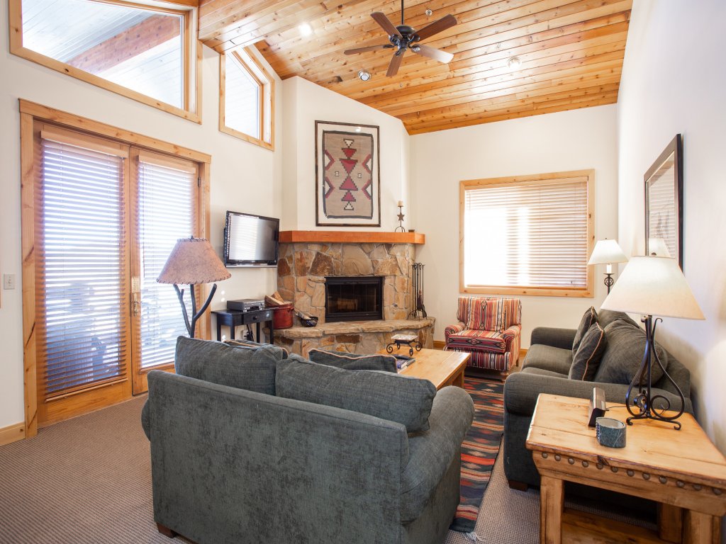 Trail's End Lodge at Deer Valley Resort - One Bedroom Residence with Spa #305 Vacation Rental in Park City - RedAwning
