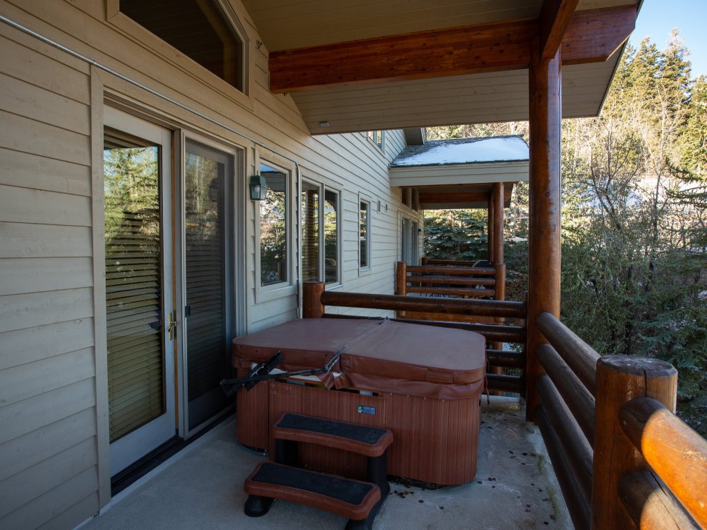 Trail's End Lodge at Deer Valley Resort - One Bedroom Residence with Spa #305 Vacation Rental in Park City - RedAwning