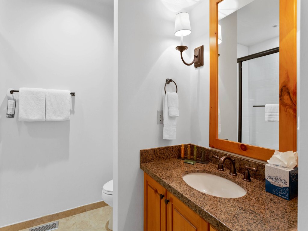 Trail's End Lodge at Deer Valley Resort - Four Bedroom Residence with Spa #18 Vacation Rental in Park City - RedAwning