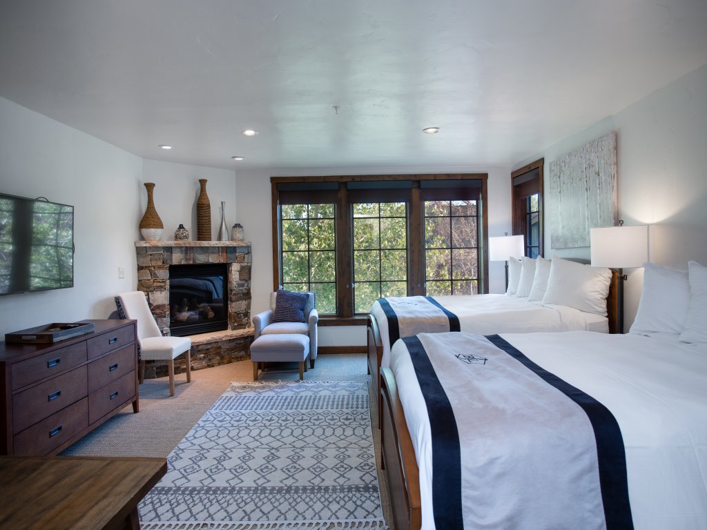 2 Bedroom Condo with Spa - Silver Baron Lodge Vacation Rental in Park City - RedAwning
