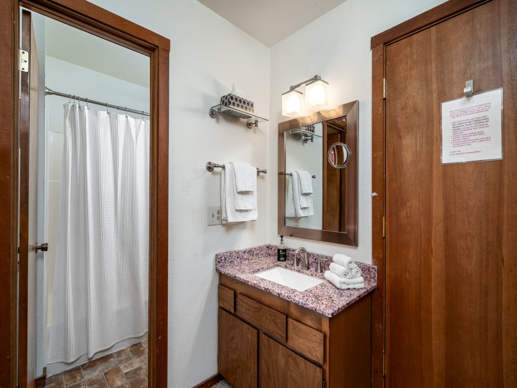 Sunny End Unit Condo! - Tamarack #20 Vacation Rental in Bear Valley - RedAwning