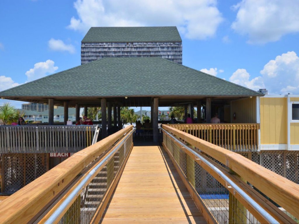 Hoosier Holiday 2038 Vacation Rental in Destin - RedAwning