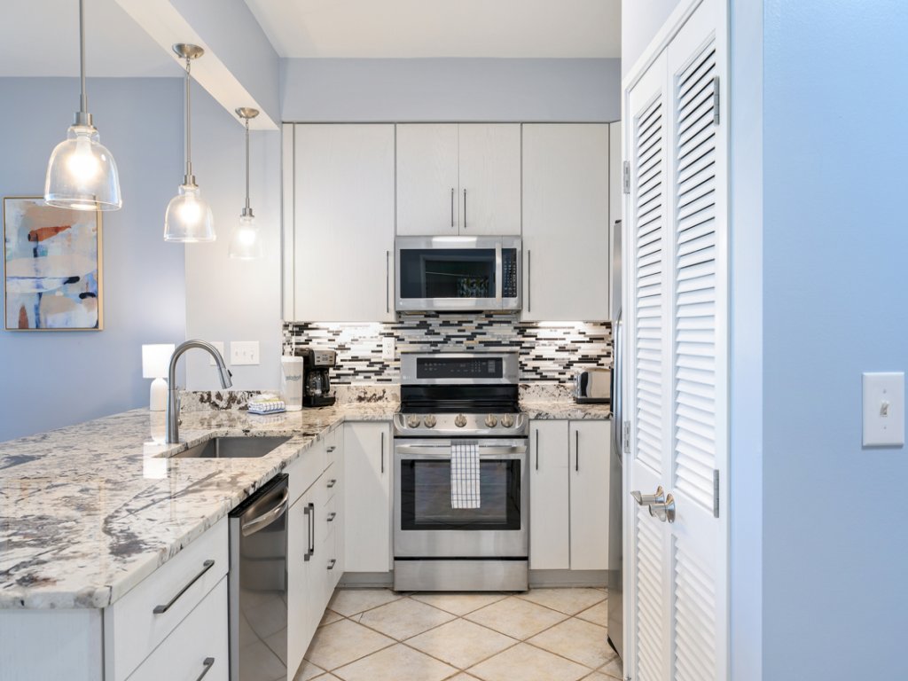Tops'l 1111 Vacation Rental in Miramar Beach - RedAwning